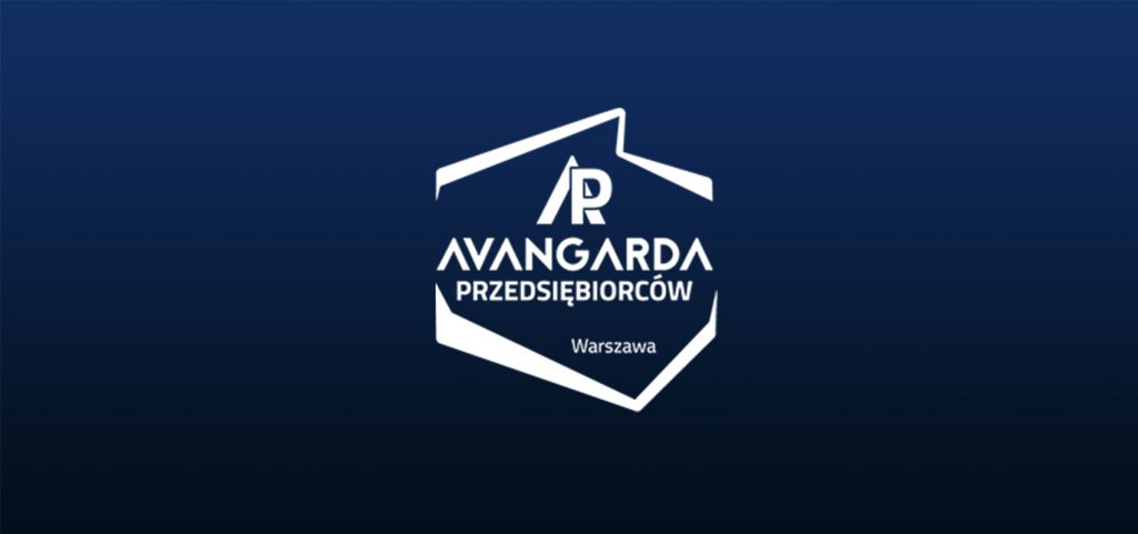 Granatowe tło z białym logiem Klubu MŚP Avangarda - stylizowany kształt mapy Polski z literami AP i napisem Avangarda Przedsiębiorców