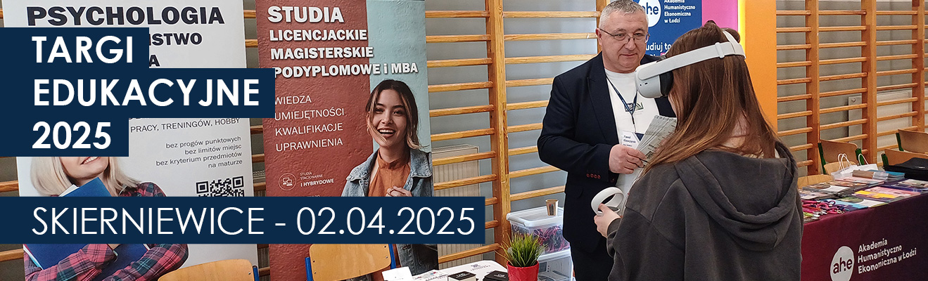 Mężczyzna i uczennica na targach